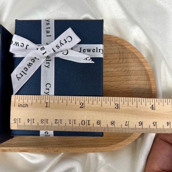 Selenite Stick Crystal Cave & More Gemstone Gift Box Set - Picture 4 of 4